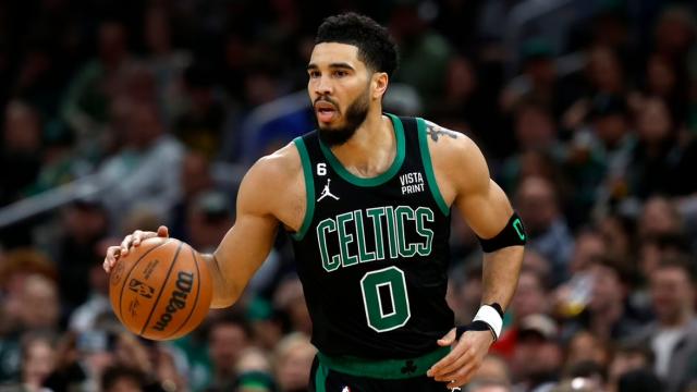 vip 注册地址-【现场】季后赛开门红之夜 塔图姆为何被球队罚款？