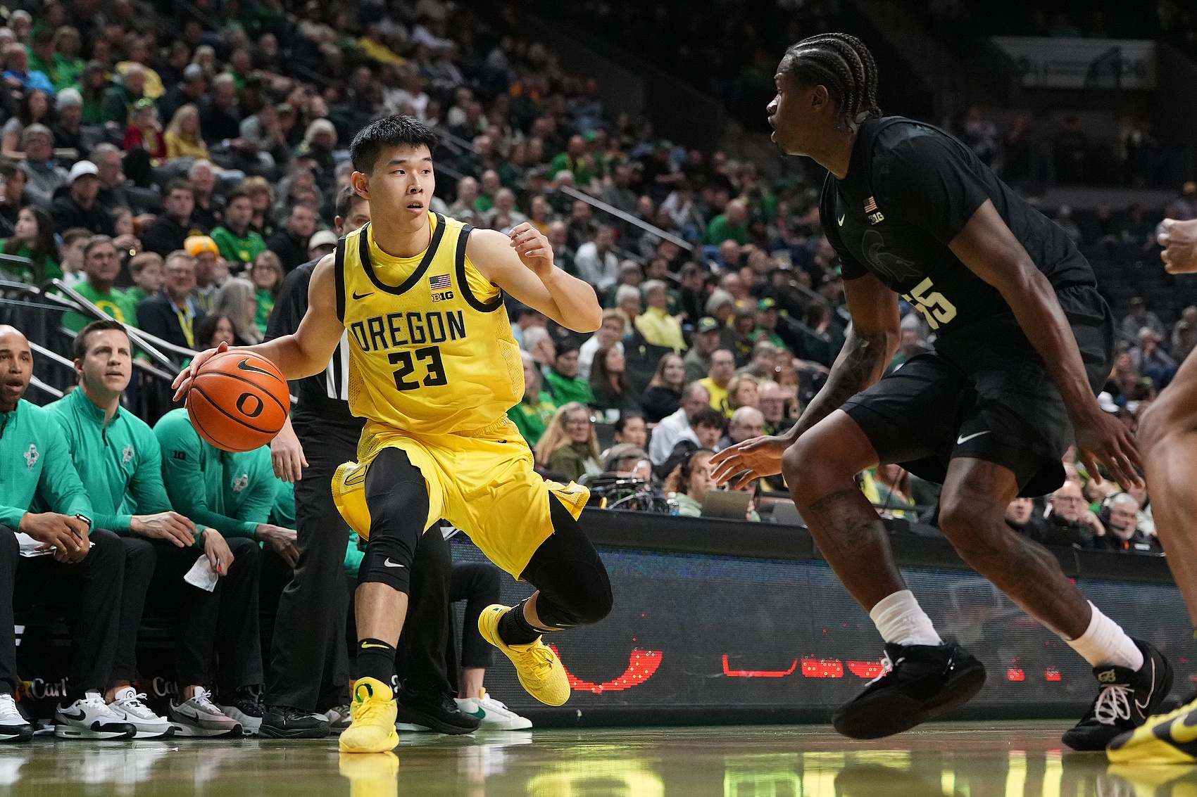 app下载-NCAA：林葳首发出战23分钟拿下7分1助1断3失误 出手全是三分5中2