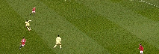 Kaiyun Sports-【英超】C罗两度超出破800球 曼联3比2逆转阿森纳