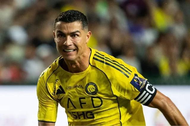 体育赛事-记者:C罗明夏离队,或就此退役